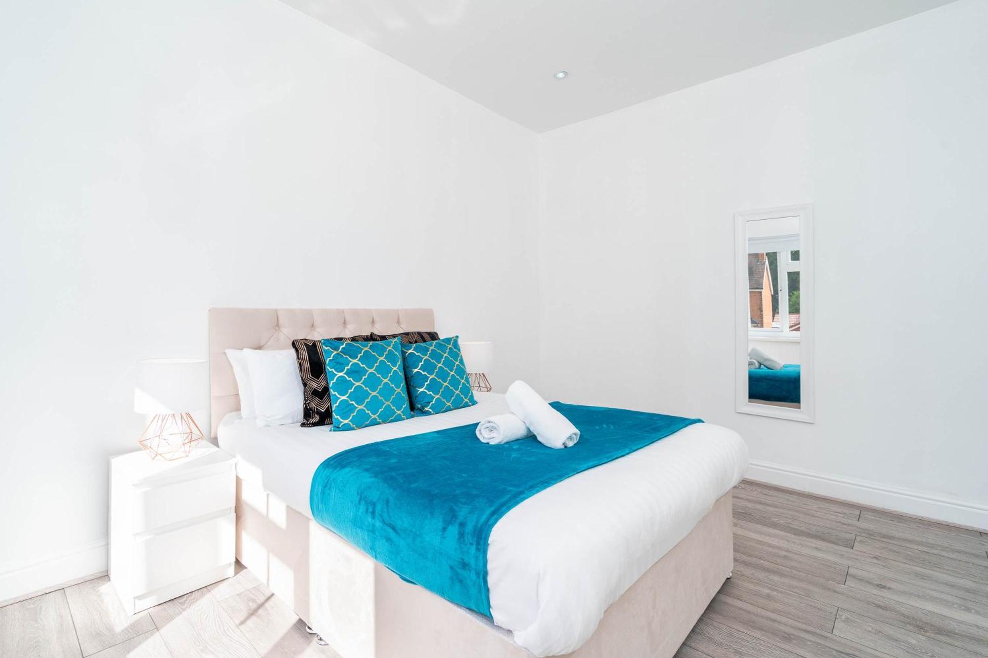 Five Bedroom Townhouse - Near City Centre - Edgbaston - On Street Parking - Wifi - Netflix - 974P Бирмингам Екстериор снимка