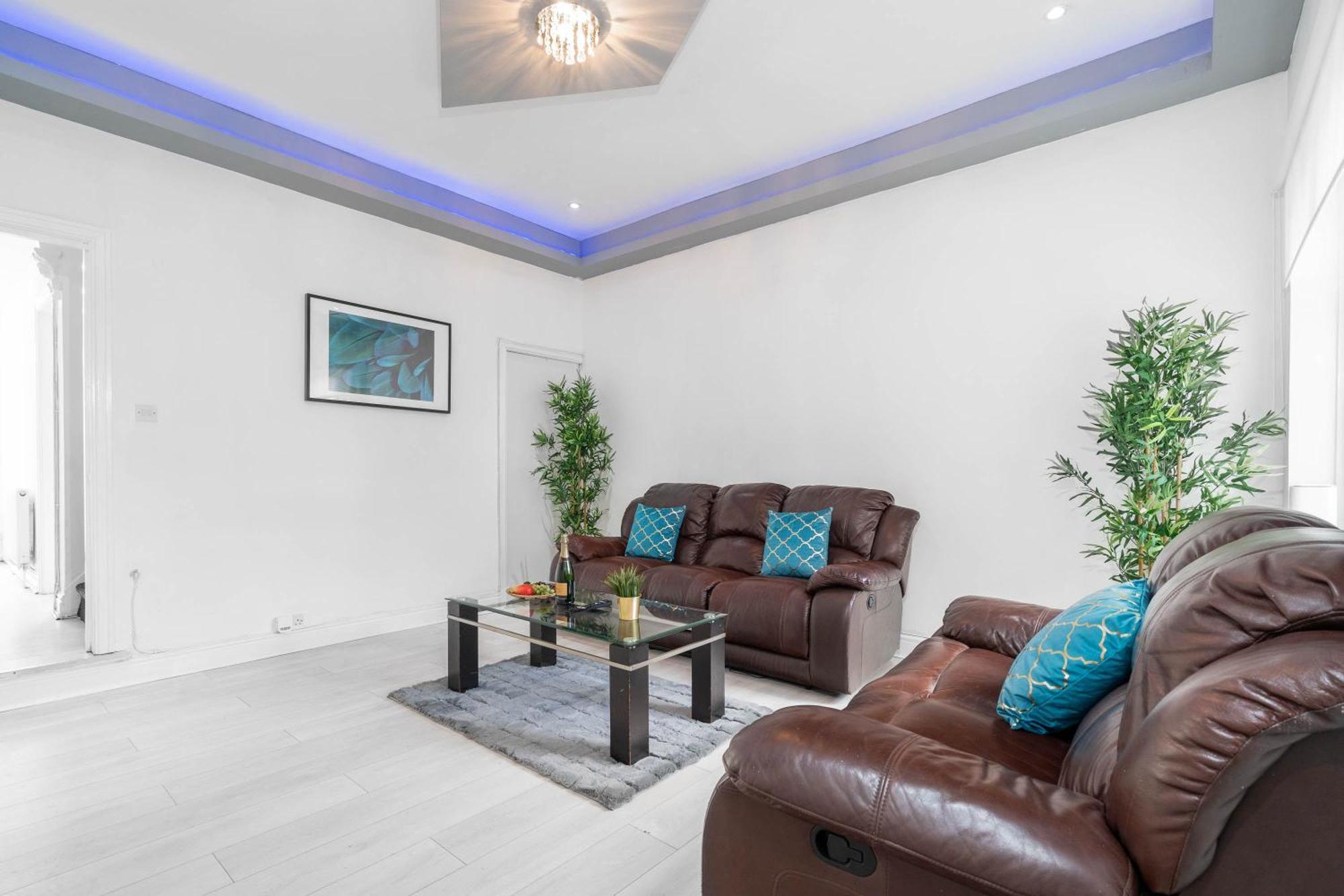 Five Bedroom Townhouse - Near City Centre - Edgbaston - On Street Parking - Wifi - Netflix - 974P Бирмингам Екстериор снимка